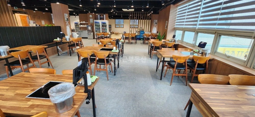 경상남도 창원시 성산구 용호동 상가 사진 1