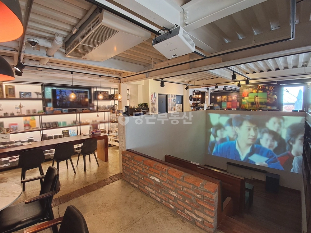 서울특별시 마포구 서교동 상가 사진 1