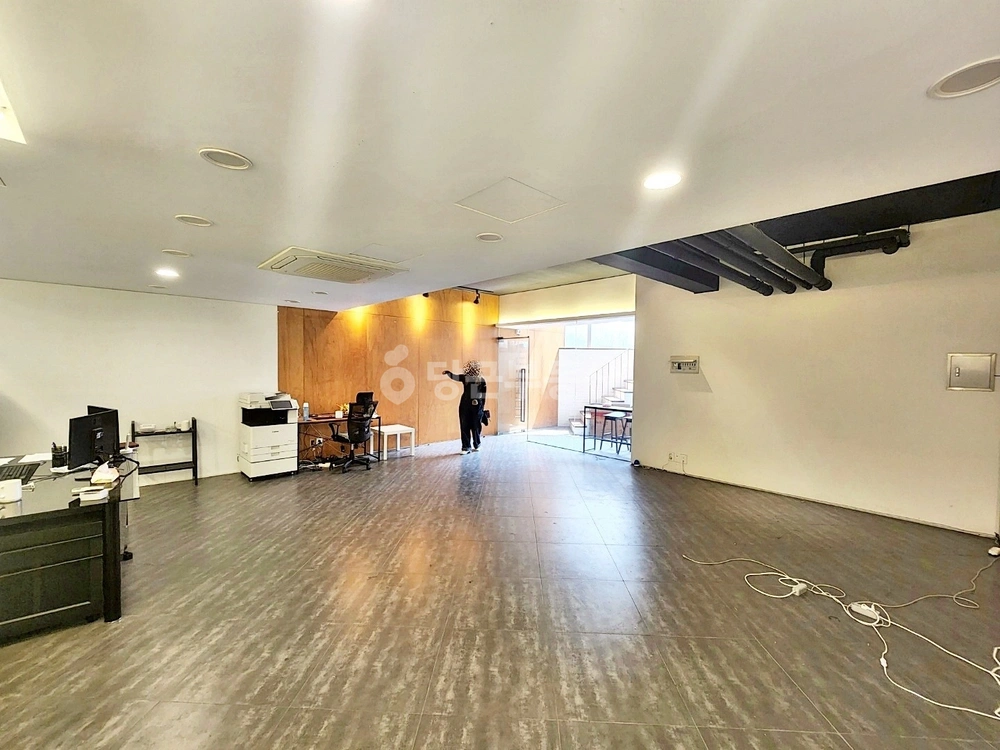 서울특별시 강남구 논현동 상가 사진 1