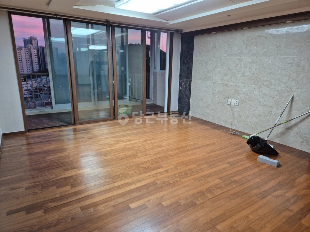 부산광역시 남구 문현동 아파트 사진 1