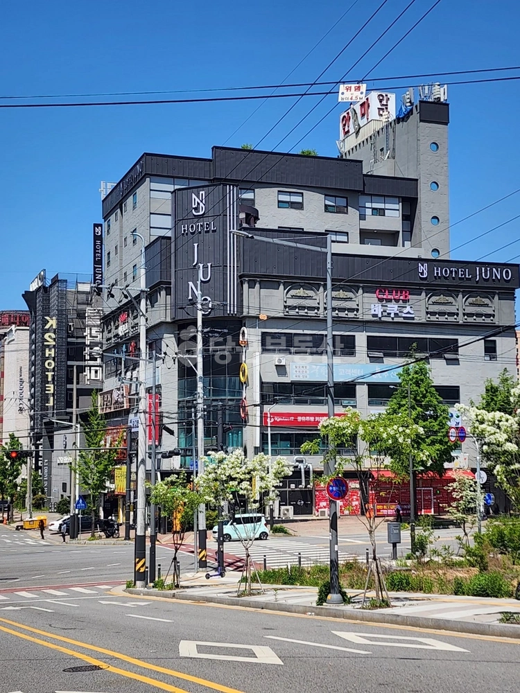충청남도 천안시 서북구 성정동 상가 사진 1