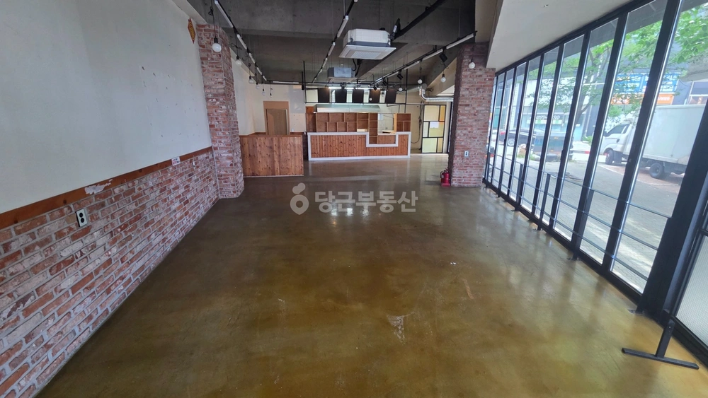 충청남도 천안시 서북구 백석동 상가 사진 1