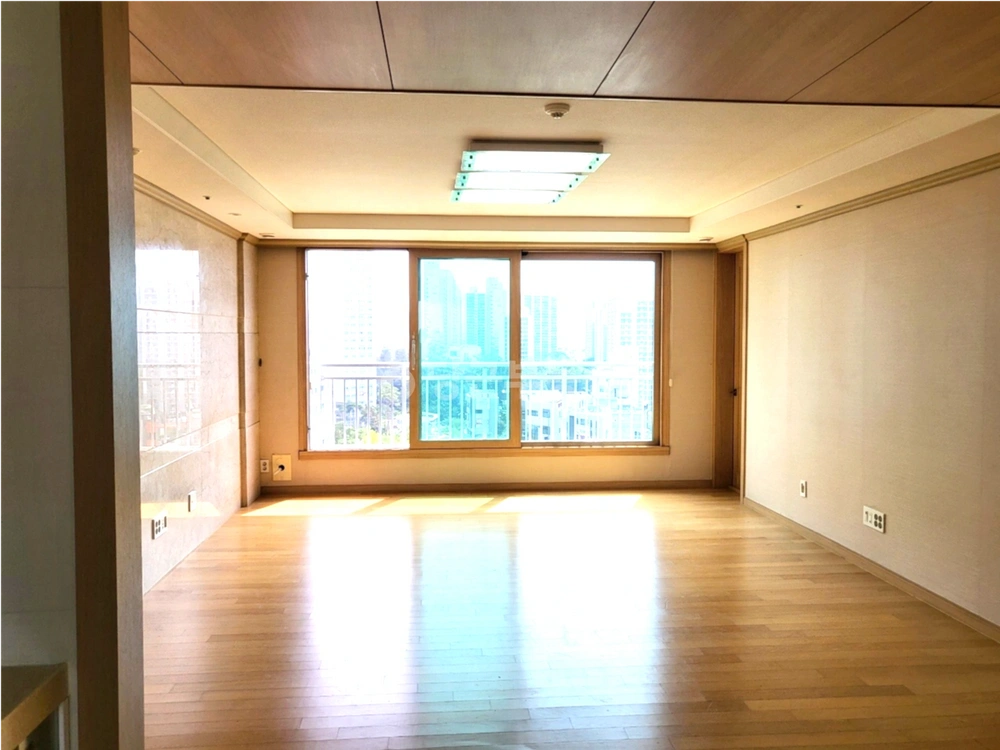울산광역시 중구 유곡동 아파트 사진 1