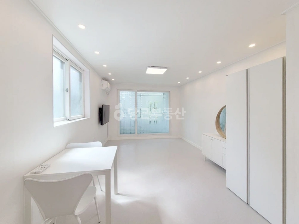 서울특별시 강남구 신사동 원룸 사진 1