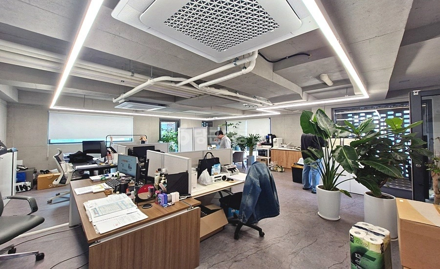 서울특별시 강남구 논현동 사무실 사진 1