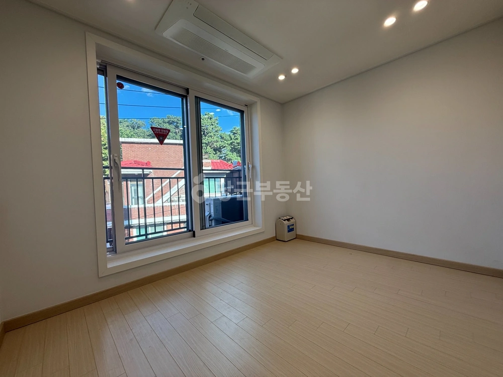 서울특별시 강동구 고덕동 원룸 사진 1