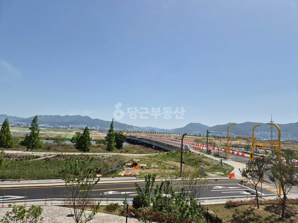 부산광역시 강서구 강동동 아파트 사진 1