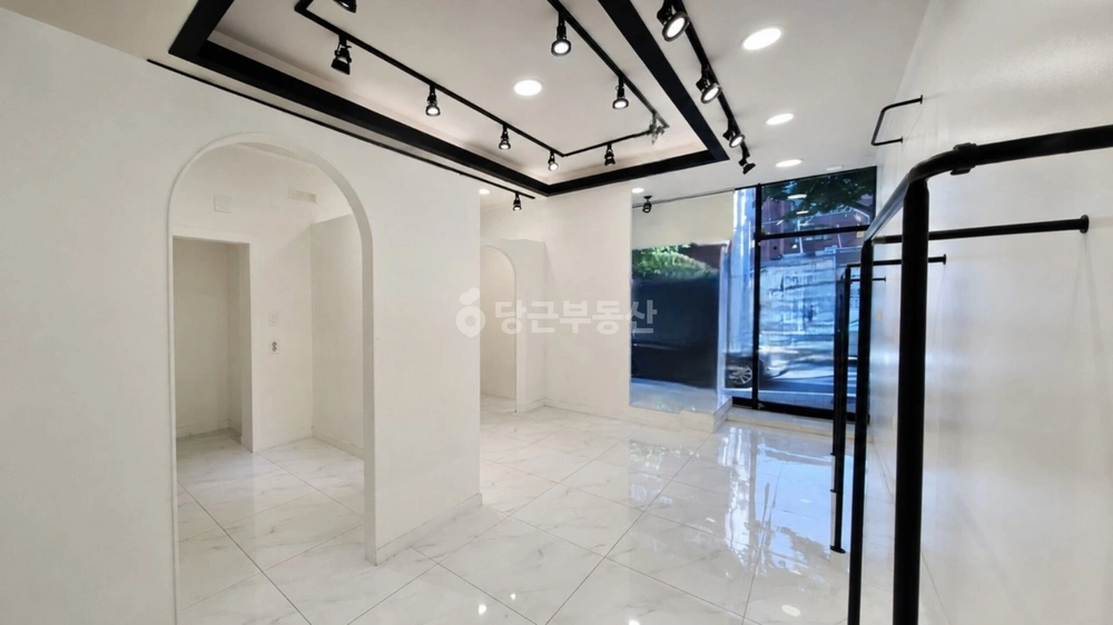 부산광역시 연제구 연산동 상가 사진 1