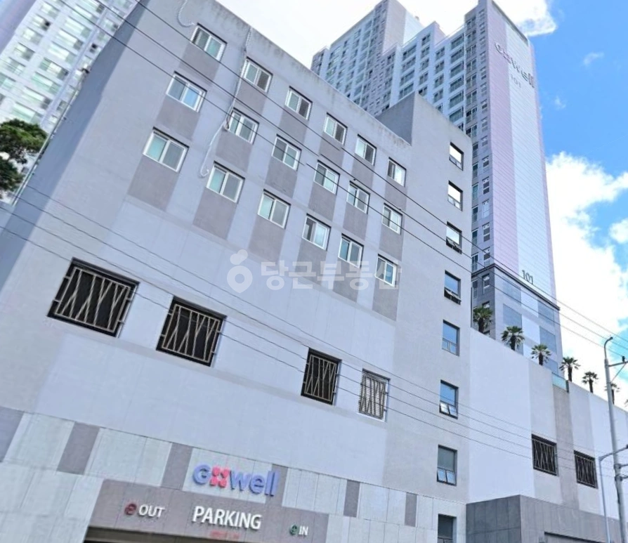 부산광역시 동래구 온천동 아파트 사진 1