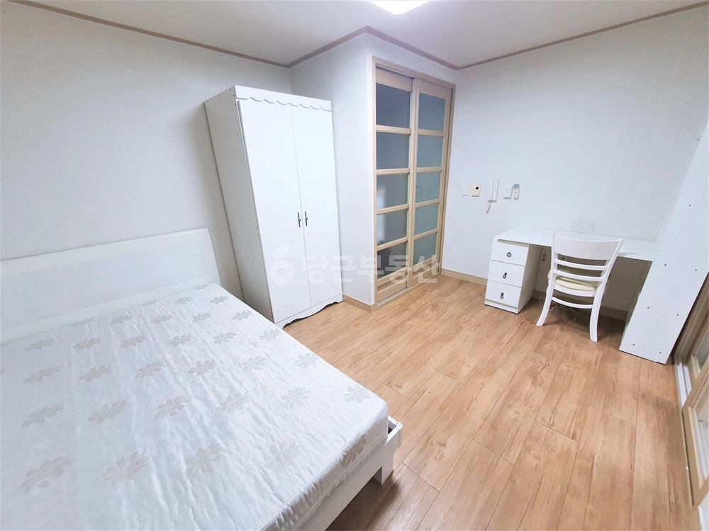 부산광역시 남구 대연동 원룸 사진 1