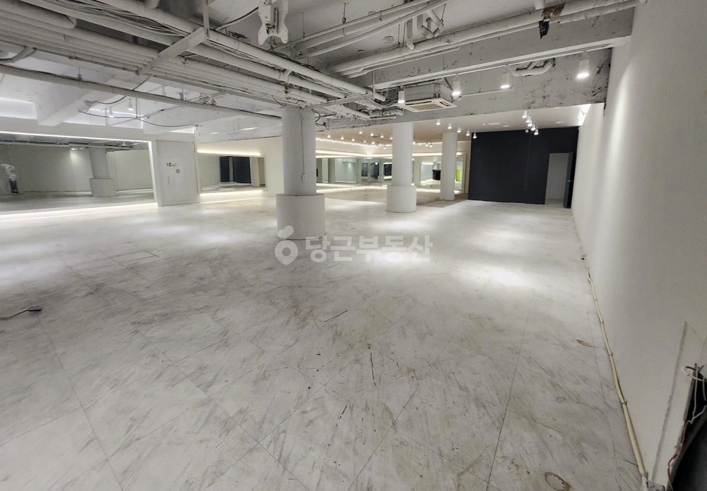 부산광역시 북구 만덕동 상가 사진 1
