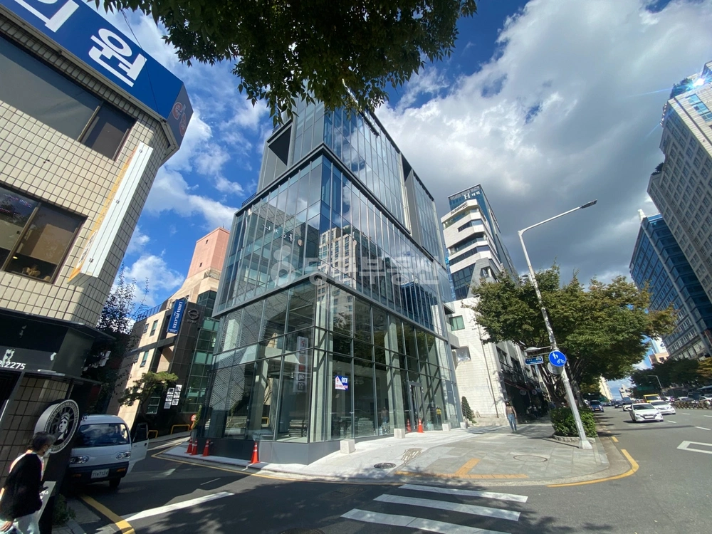 서울특별시 강남구 논현동 상가 사진 1