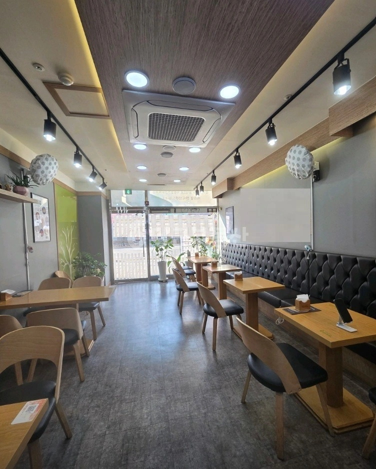 충청남도 천안시 서북구 불당동 상가 사진 1
