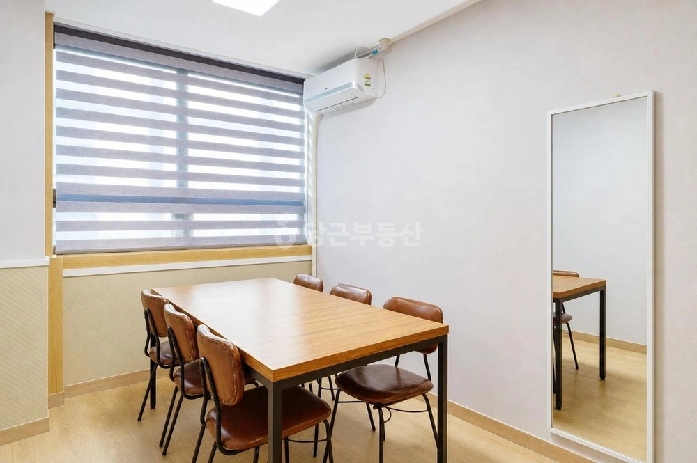 서울특별시 마포구 서교동 상가 사진 1