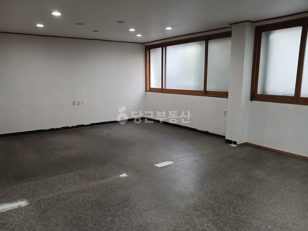 대구광역시 달서구 용산동 상가 사진 1