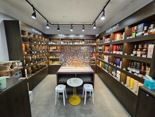 서울특별시 강남구 논현동 상가 사진 1