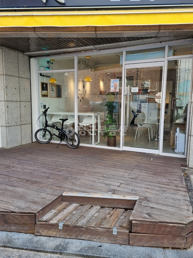 경기도 수원시 영통구 망포동 상가 사진 1