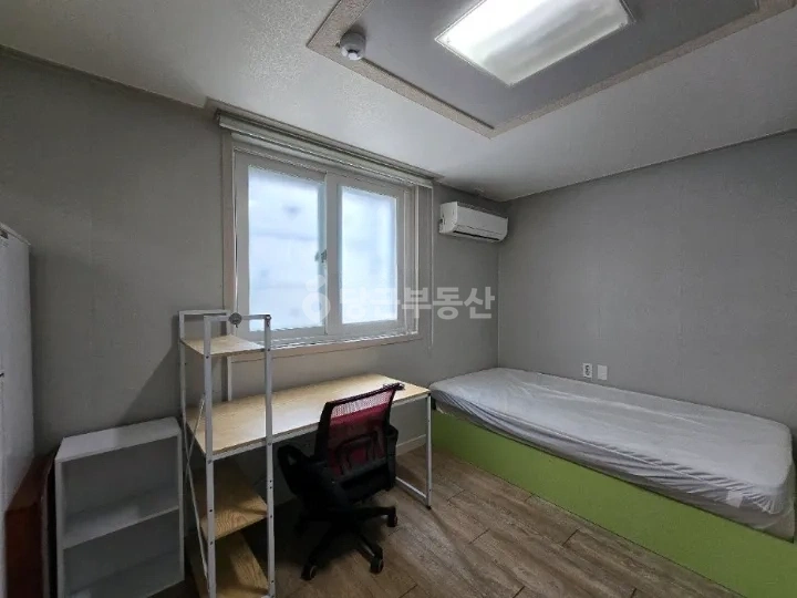 충청북도 청주시 서원구 사창동 원룸 사진 1