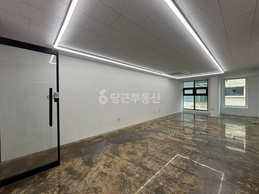 경기도 수원시 영통구 매탄동 상가 사진 1