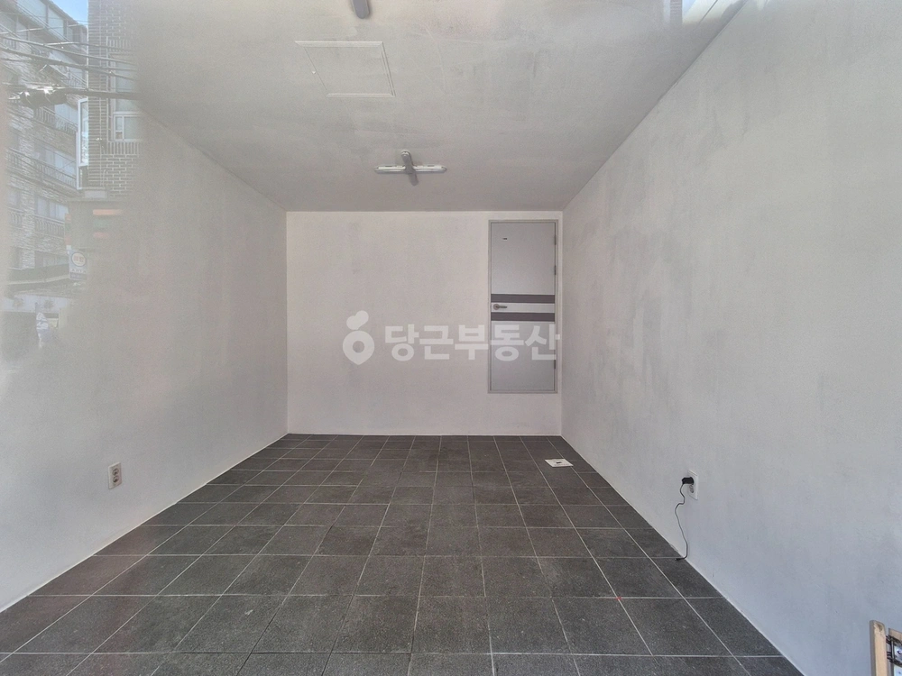 부산광역시 남구 대연동 상가 사진 1