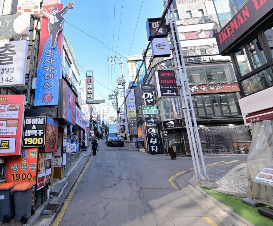 서울특별시 강남구 역삼동 상가 사진 1