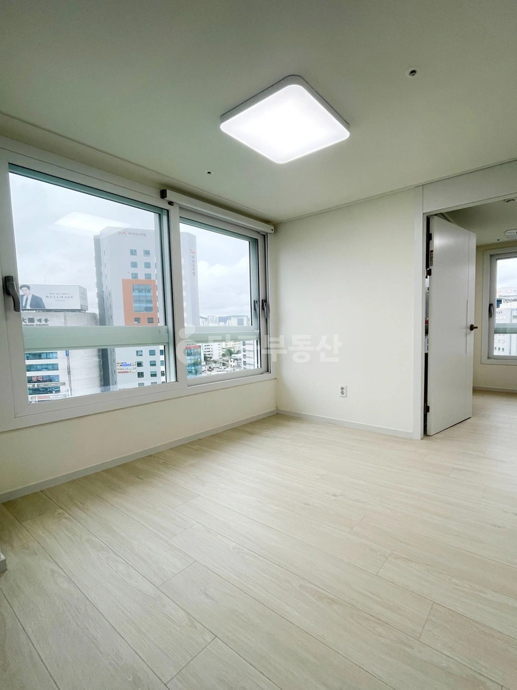부산광역시 동래구 수안동 오피스텔 사진 1