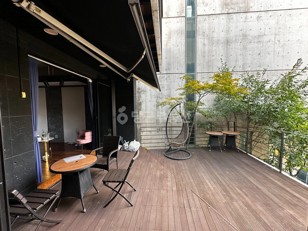 서울특별시 강남구 논현동 사무실 사진 1