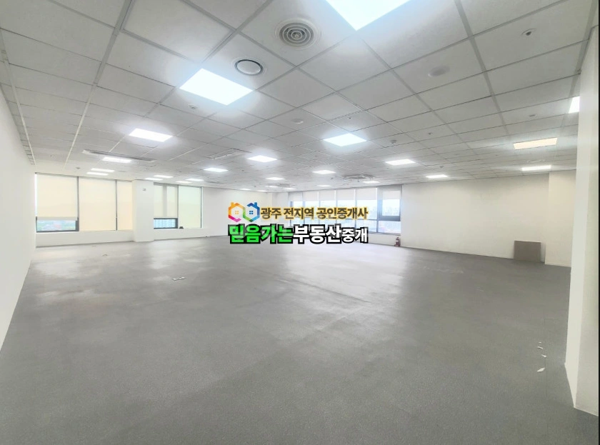 전남광주통합특별시 서구 치평동 상가 사진 1