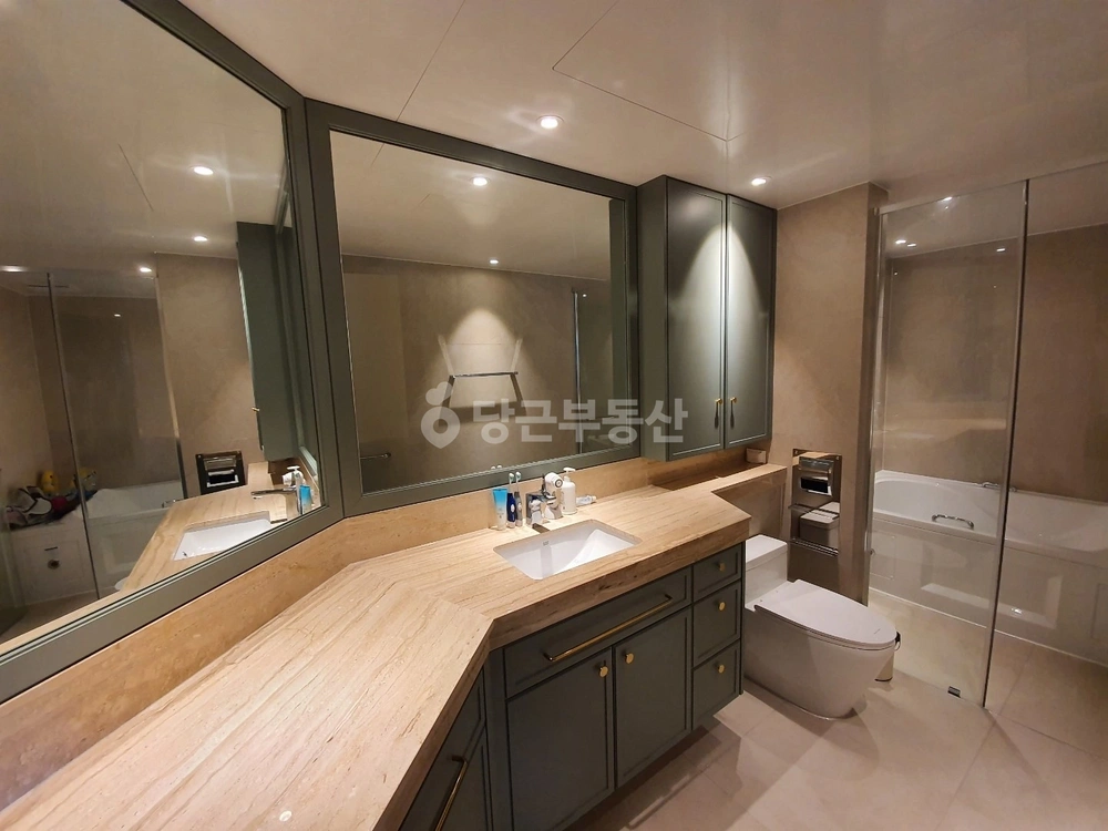 부산광역시 부산진구 부전동 아파트 사진 1