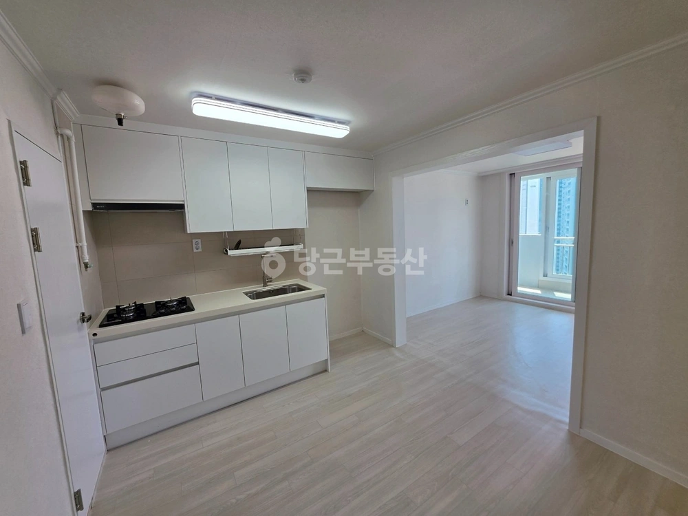 부산광역시 사하구 다대동 아파트 사진 1