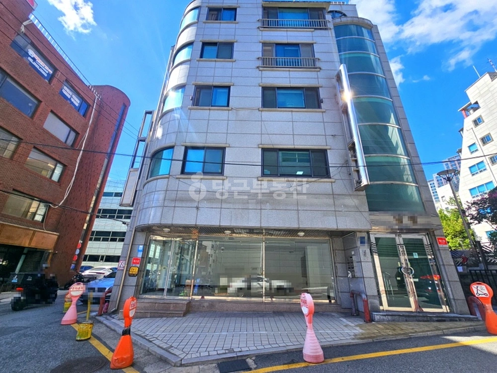 서울특별시 강남구 역삼동 상가 사진 1