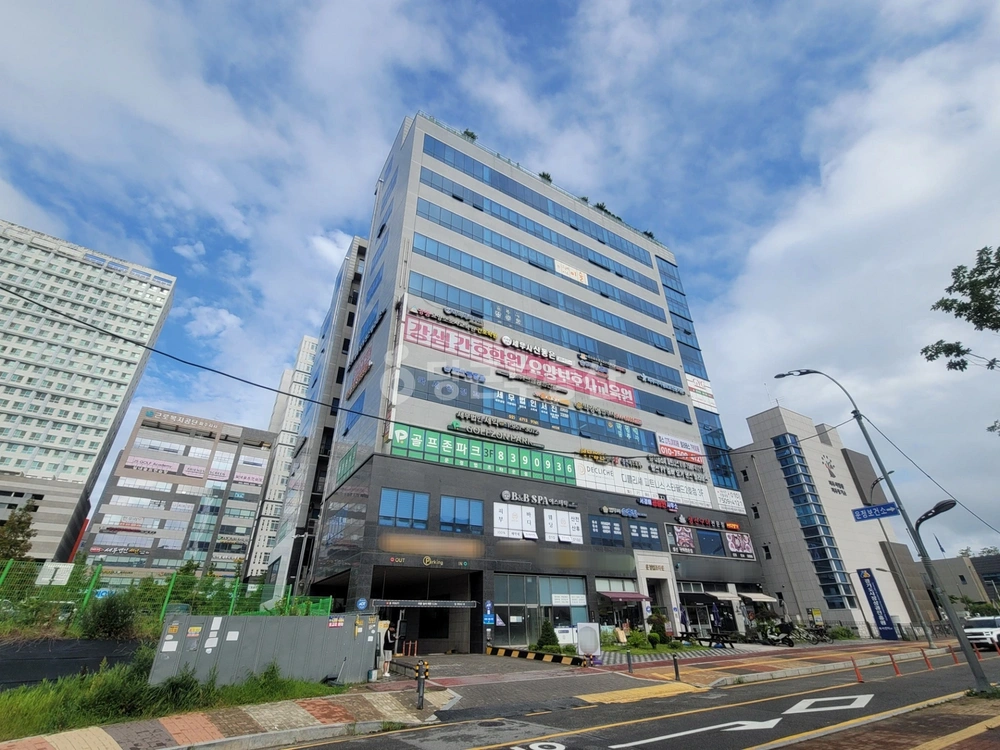 경기도 파주시 와동동 상가 사진 1
