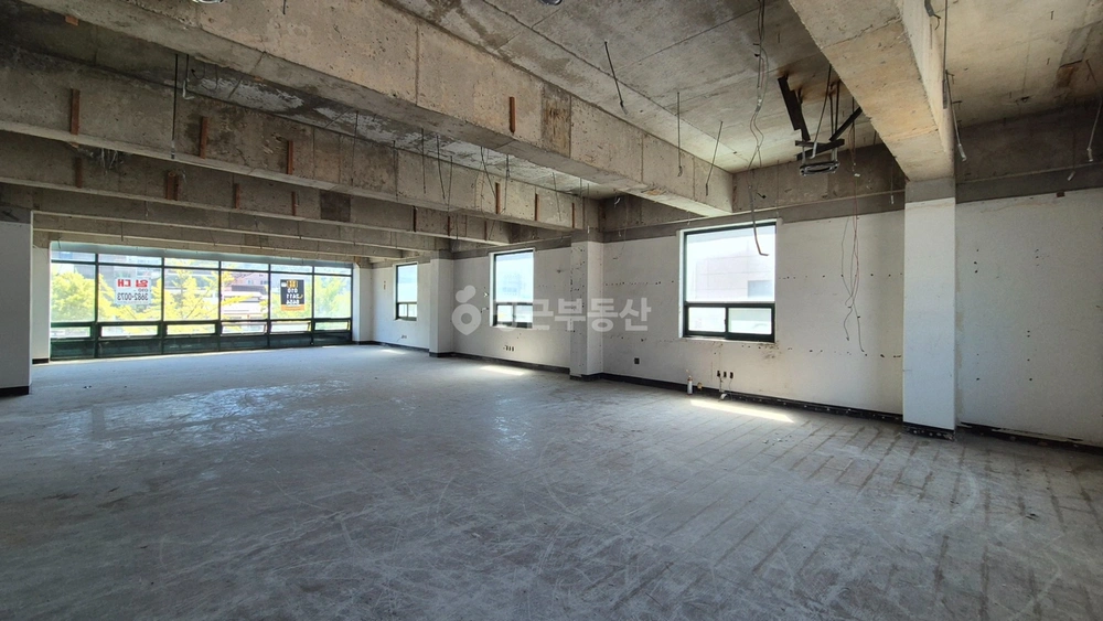 전북특별자치도 전주시 완산구 중화산동2가 상가 사진 1