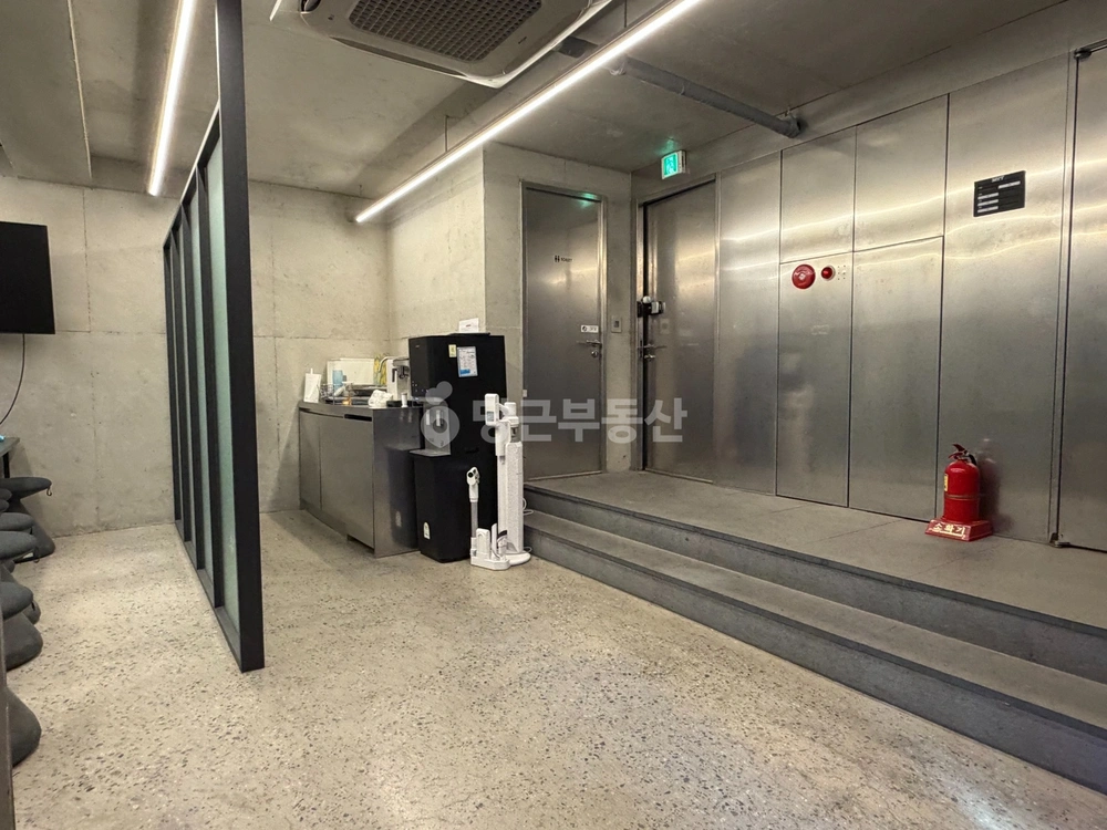 서울특별시 강남구 신사동 상가 사진 1