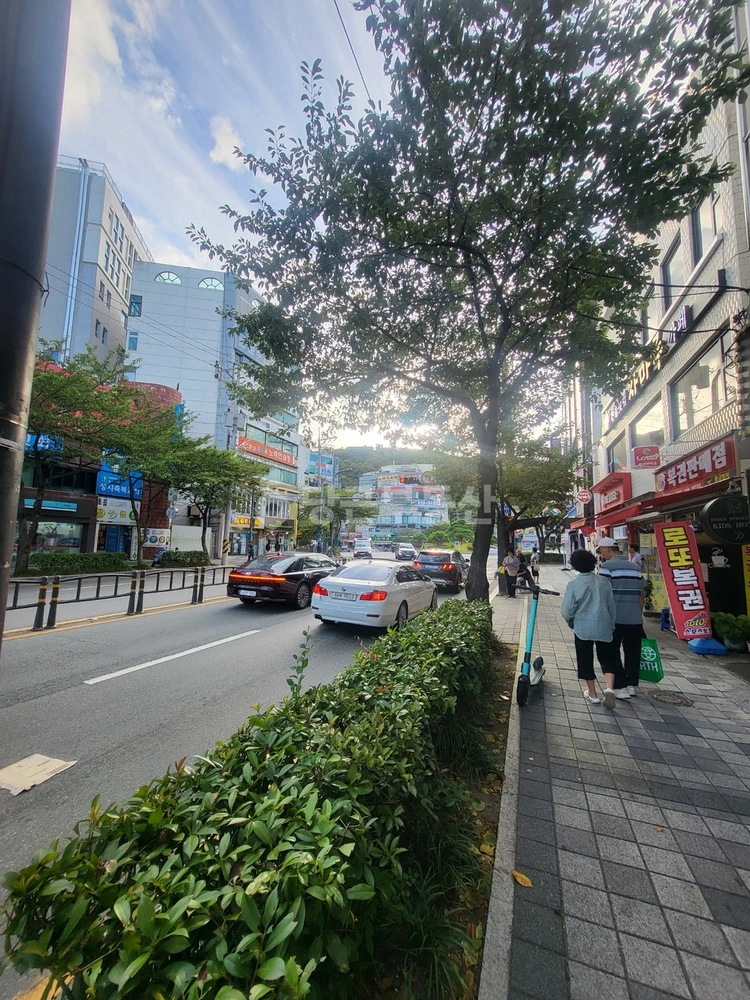 부산광역시 부산진구 초읍동 상가 사진 1