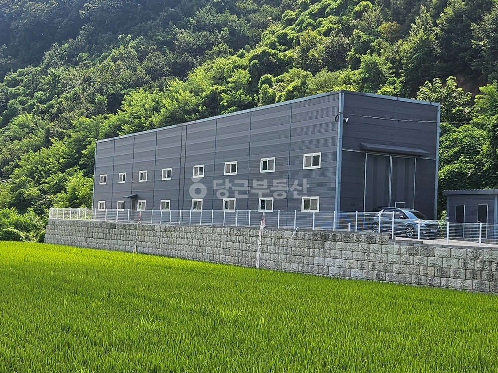 충청남도 천안시 동남구 광덕면 공장/창고 사진 1