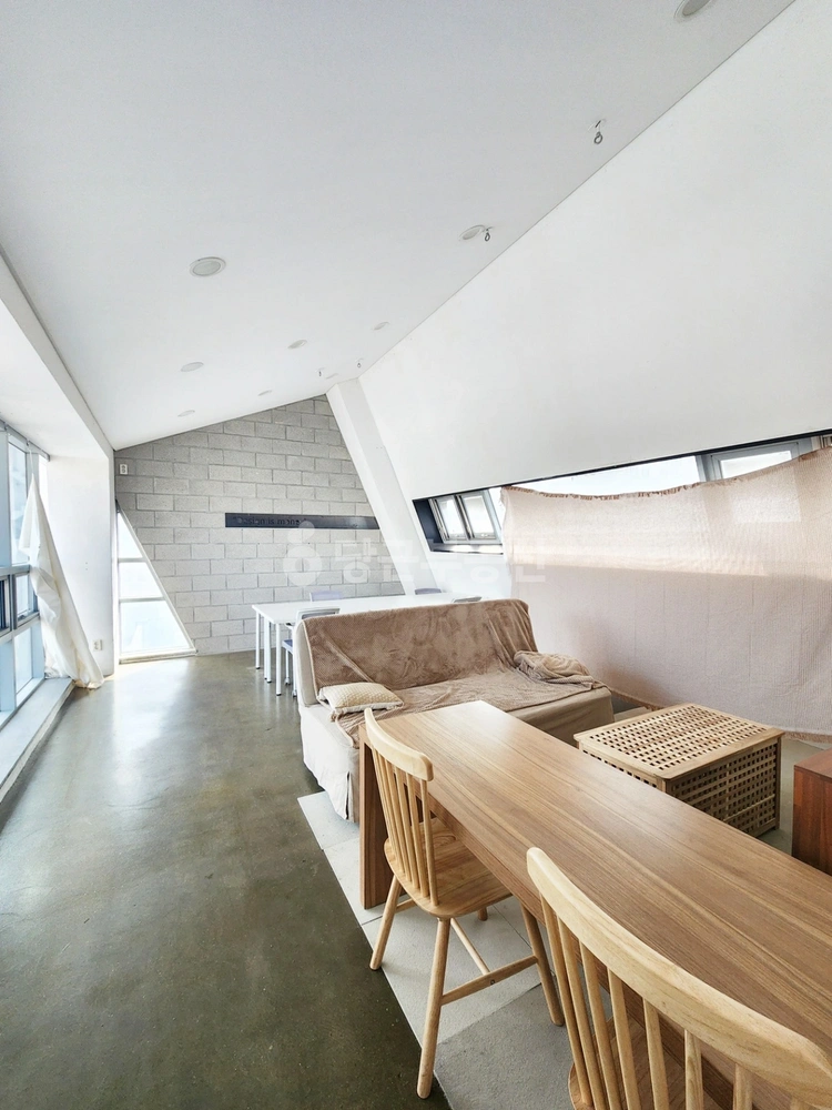 서울특별시 마포구 서교동 상가 사진 1