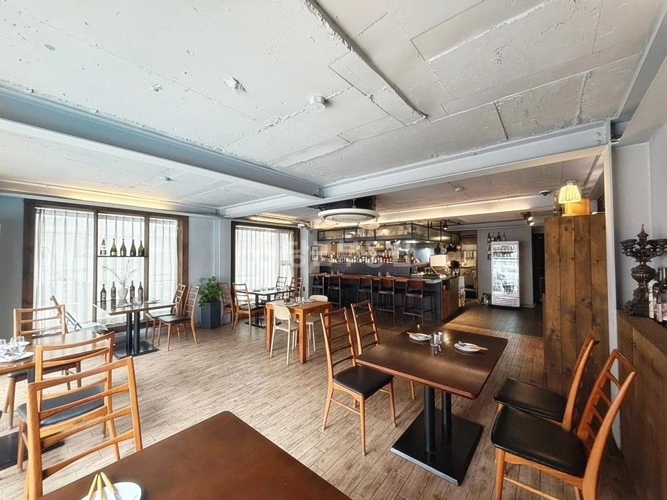 서울특별시 마포구 합정동 상가 사진 1