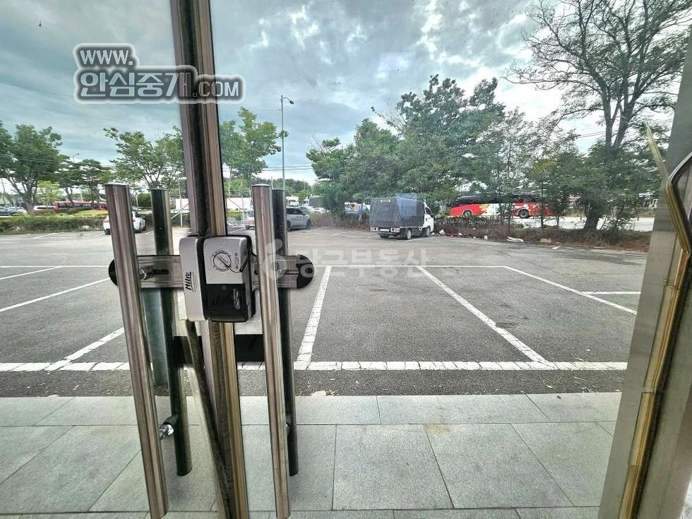 전북특별자치도 전주시 덕진구 반월동 상가 사진 1