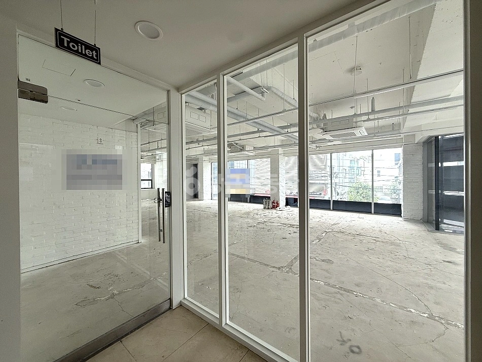 서울특별시 강남구 역삼동 상가 사진 1
