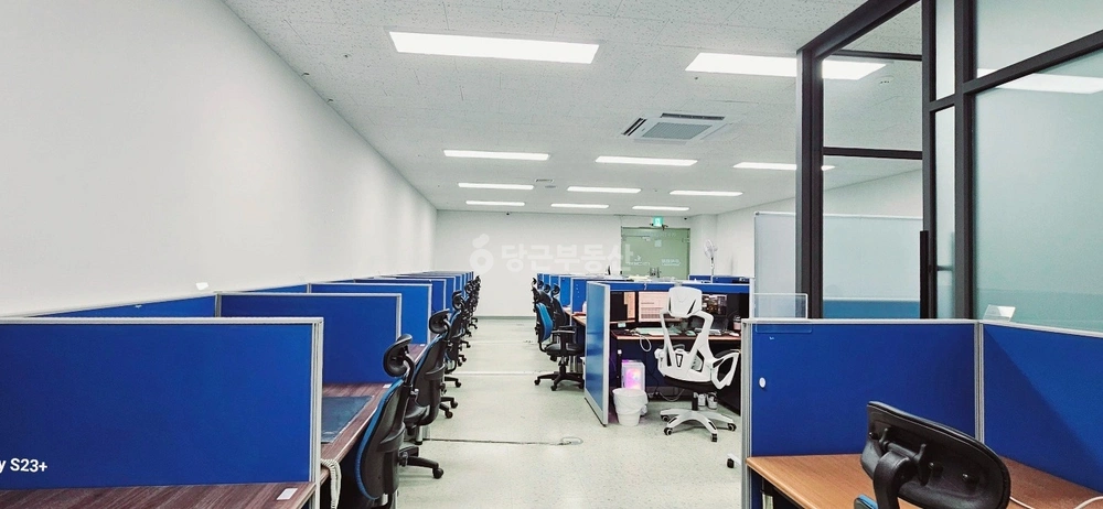 경기도 고양시 일산동구 장항동 사무실 사진 1