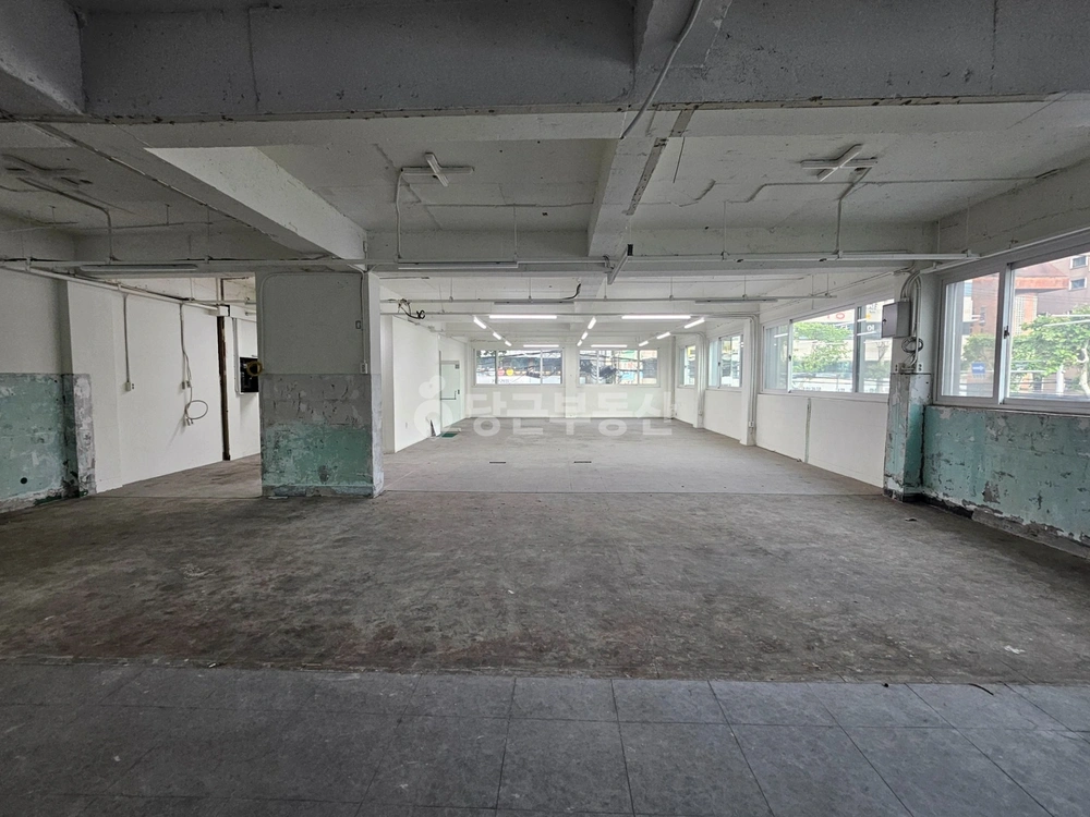대구광역시 남구 대명동 상가 사진 1