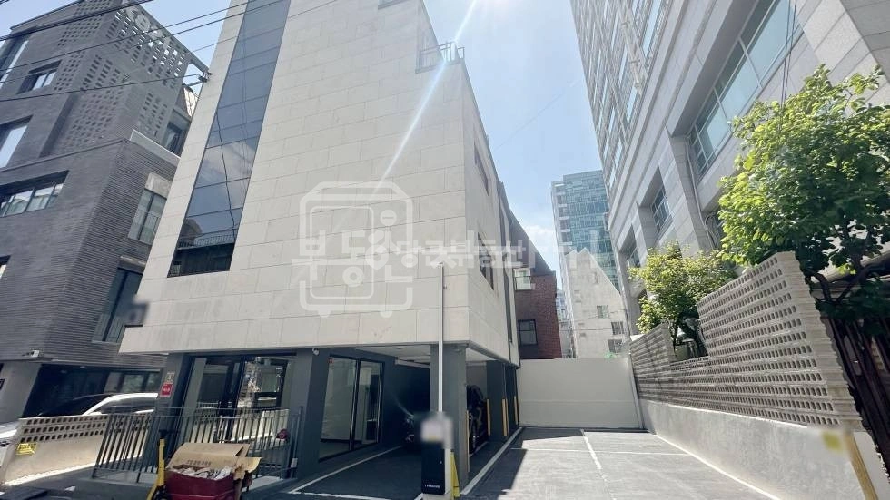 서울특별시 강남구 역삼동 상가 사진 1