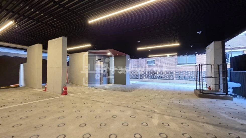 서울특별시 강남구 논현동 상가 사진 1