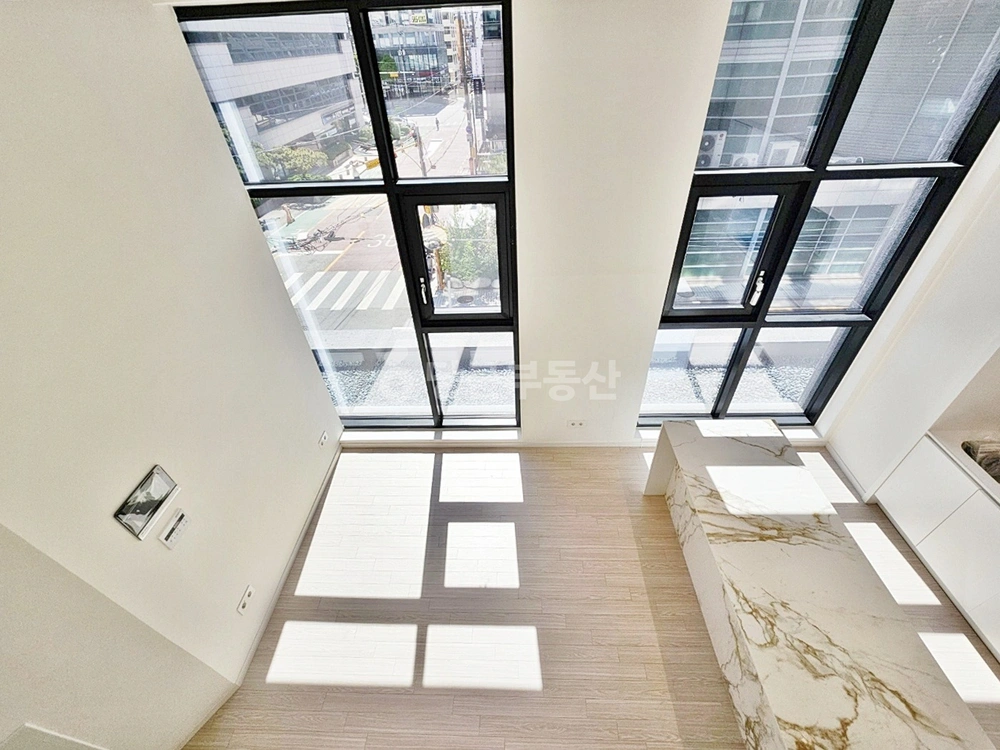서울특별시 강남구 역삼동 아파트 사진 1
