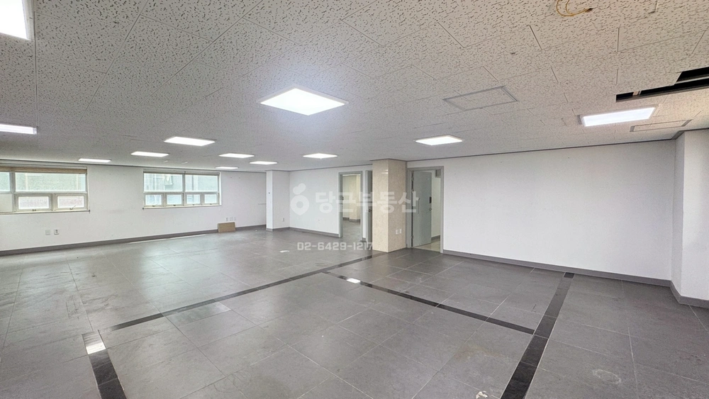 서울특별시 강남구 논현동 사무실 사진 1