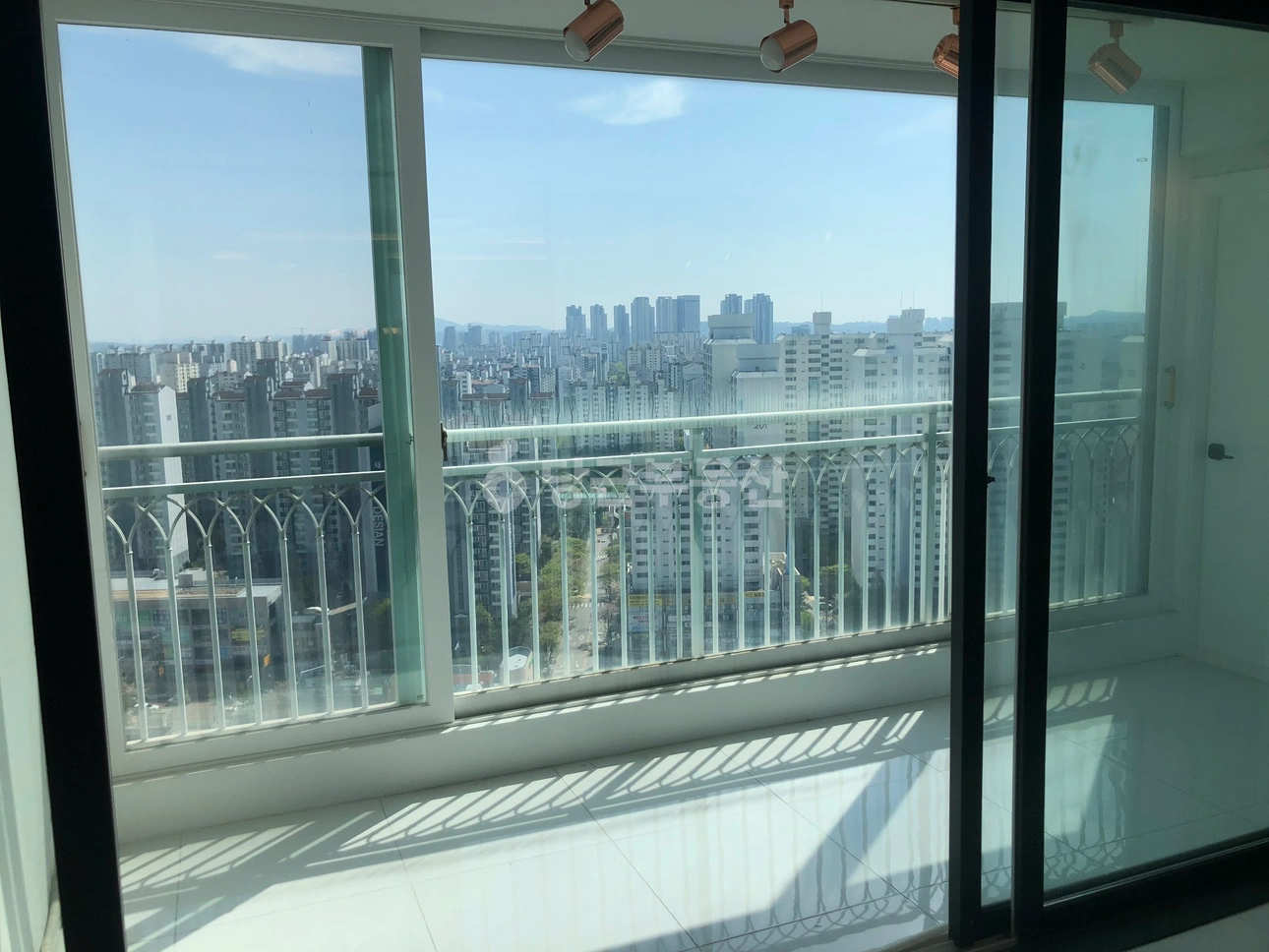 경기도 고양시 일산서구 일산동 아파트 사진 1
