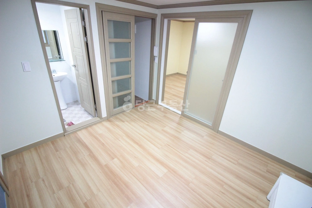 부산광역시 강서구 신호동 원룸 사진 1