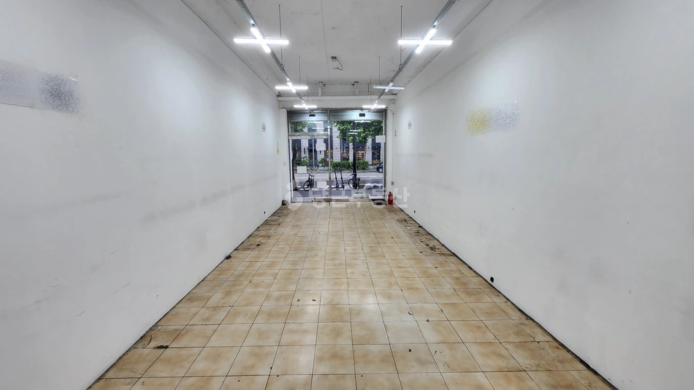 서울특별시 마포구 동교동 상가 사진 1