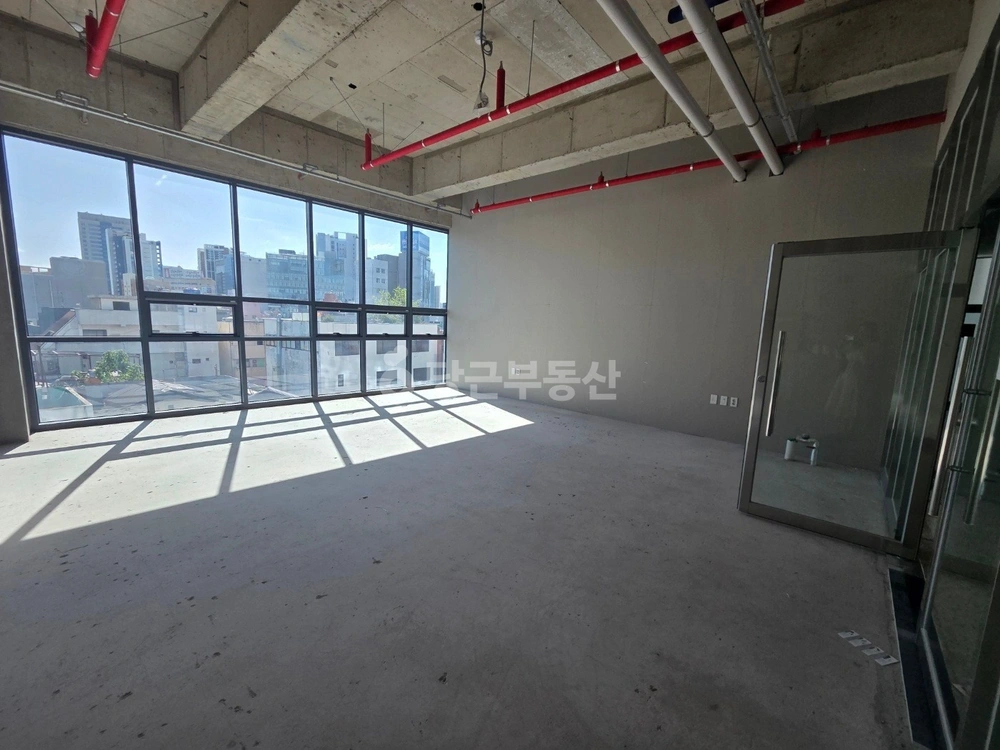 대구광역시 중구 삼덕동1가 상가 사진 1